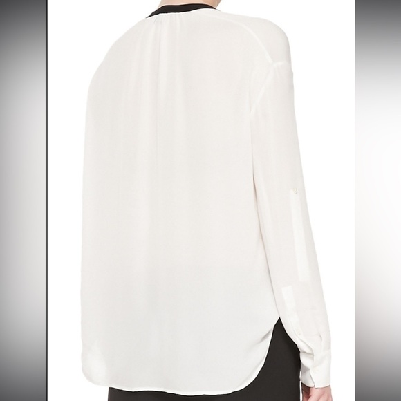 Vince Contrast Trim V-Neck Silk Blouse Off White Black Women’s Size XS - Picture 15 of 16